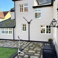 Cobblestone cement cladding installation