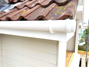 Replacement deep flow guttering installation
