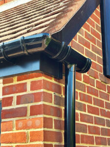 Replacement high-capacity black guttering